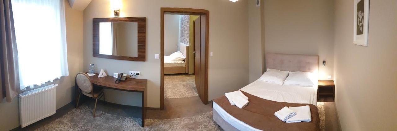 Hotel Kamiza Wyszków Dış mekan fotoğraf