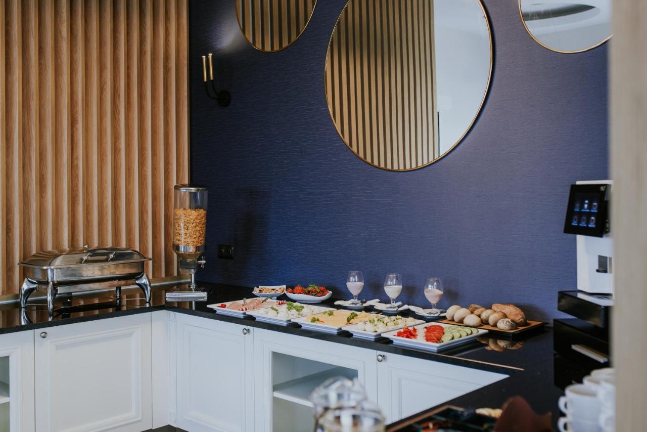 Hotel Kamiza Wyszków Dış mekan fotoğraf